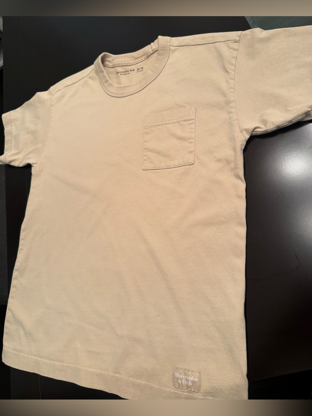 Abercrombie kids Pocket Crewneck T-Shirt - Beige